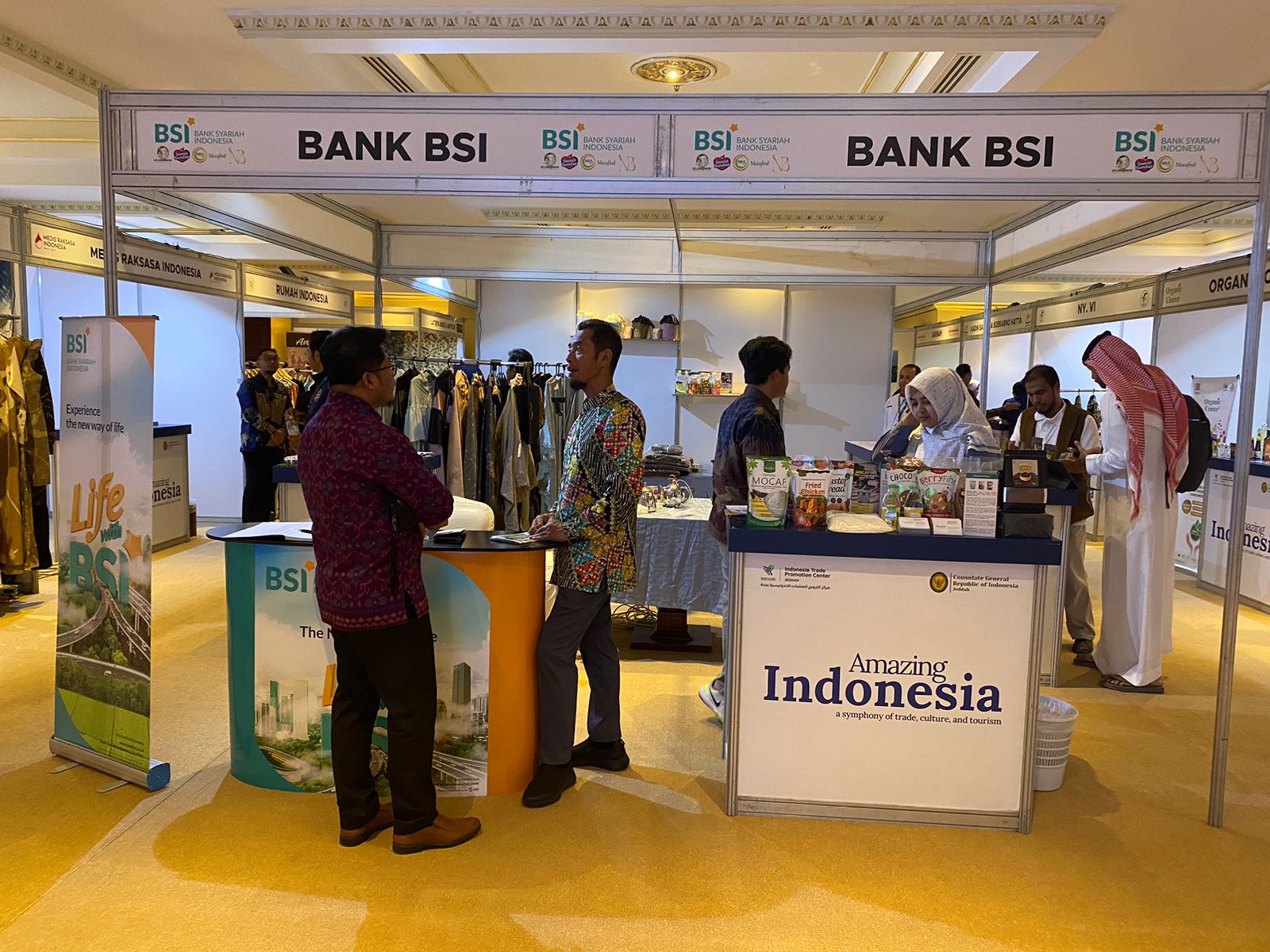 BSI Berangkatkan 5 UMKM Binaan ke Arab Saudi*