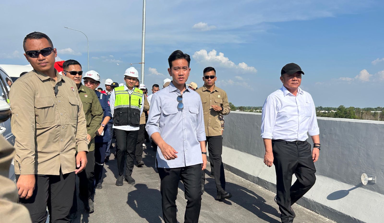 Wapres Gibran Cek Progres Jalan Tol Palembang-Betung, Dorong Penyelesaian JTTS Tahap II