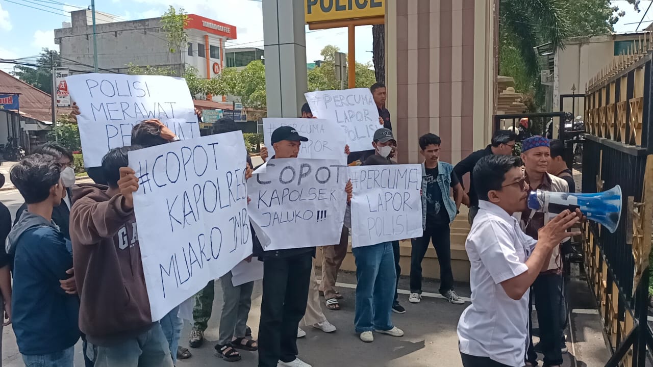 20 Motor Hilang dalam Dua Pekan, Mahasiswa dan Warga Mendalo Asri Geruduk Polda Jambi