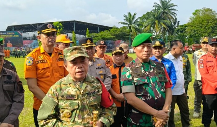 Al Haris Pimpin Apel : Status Karhutla Jambi Resmi Siaga Darurat