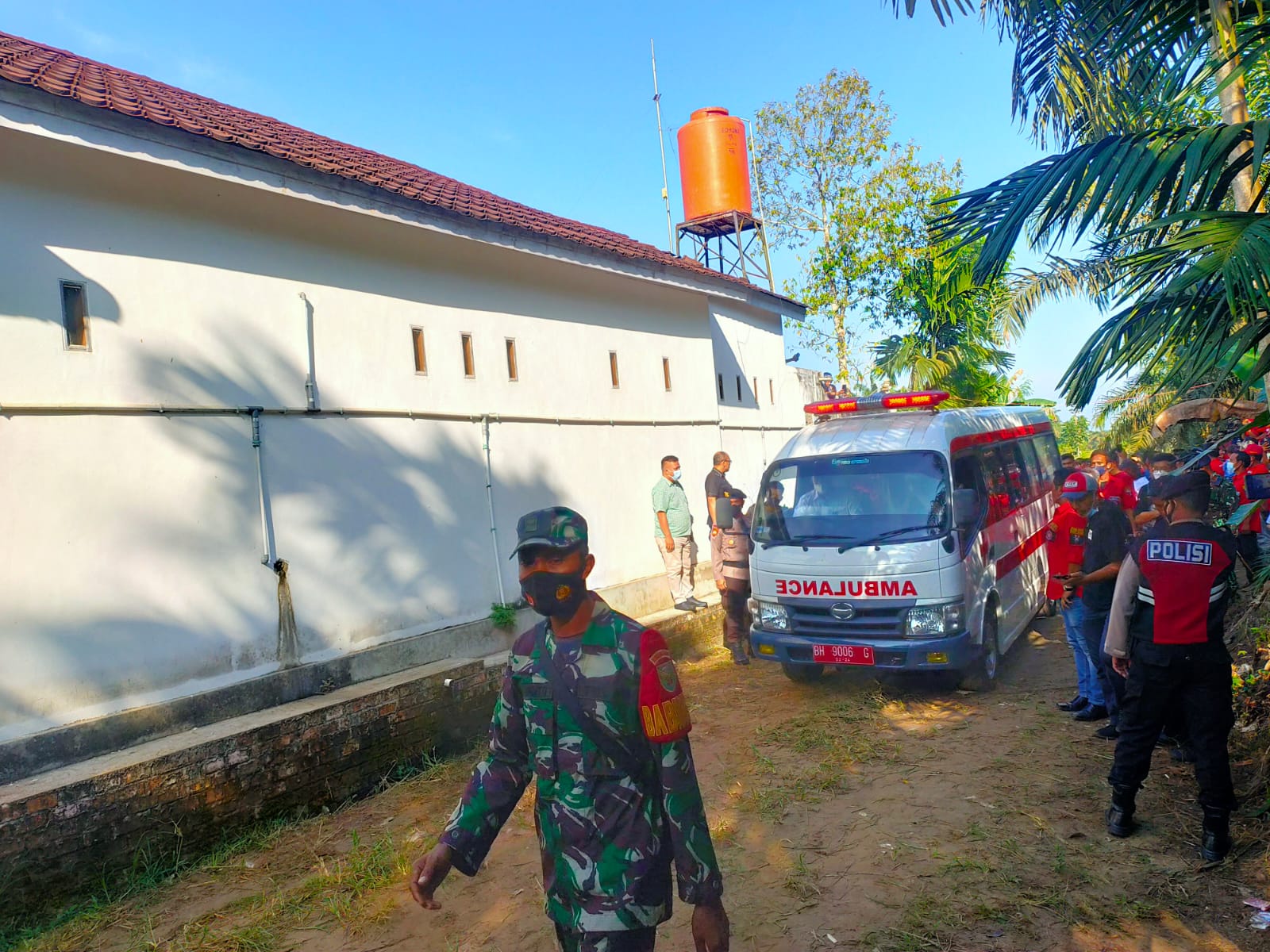 Brigadir J Langsung Dimakamkan Hari ini.  Apakah dengan Upacara Resmi Kepolisian?