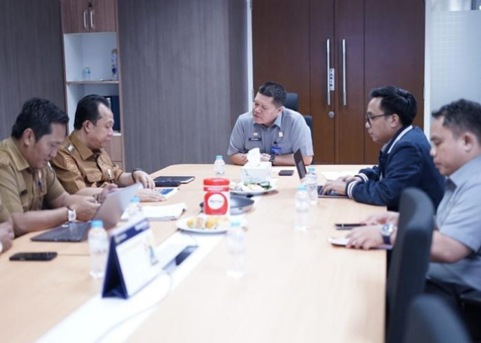 Bupati BBS Bahas Konflik HGU PT RKK ke Kemenkum