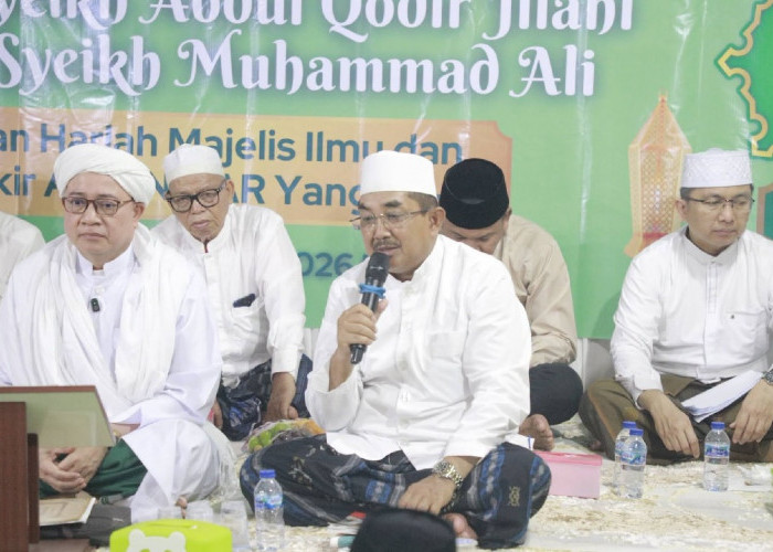 Bupati Anwar Sadat Tekankan Istiqomah Menuntut Ilmu di Harlah ke-15 Majelis Al-Anwar