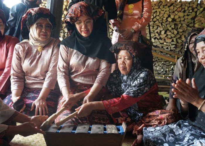 Ketua TP PKK Merangin Hj Lavita Syukur Ajak Wisata Sehari di Tabir 