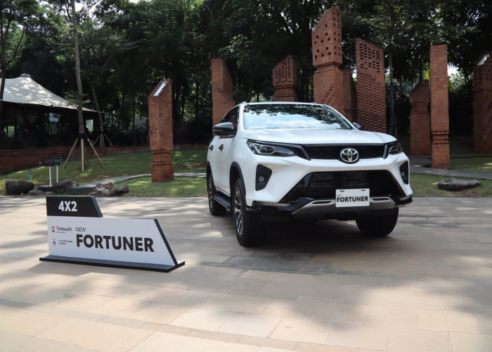 Toyota Hadirkan New Fortuner 2.8 GR Sport 4x4 