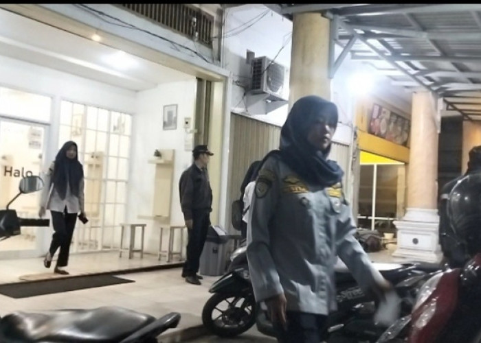 Hingga Malam Hari, Dishub Bungo Tertibkan Parkir Melanggar Aturan