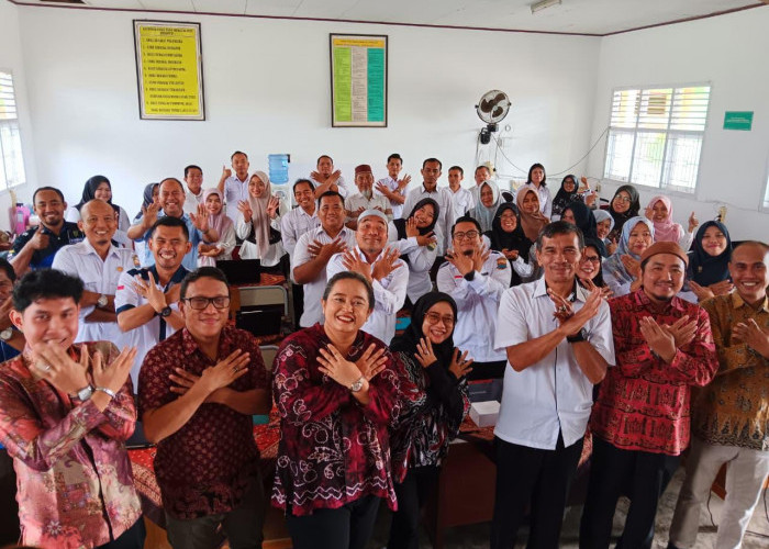 Tim Pengabdian Universitas Jambi Perkuat Kompetensi Guru SMK Negeri 8 Muaro Jambi dalam Mengembangkan Modul