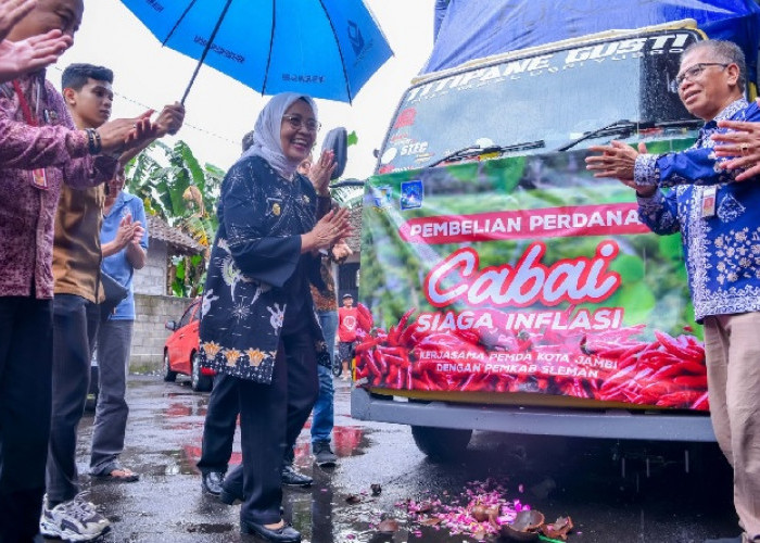 Bangun Kerja Sama, Pj Wali Kota Jambi Lepas Pembelian Perdana Cabai dari Sleman