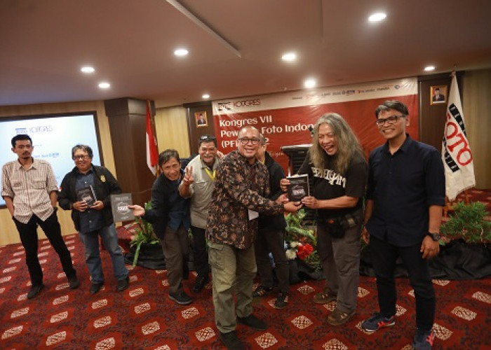 Kongres VII PFI Launching 2 Buah Buku dan KTA 2023