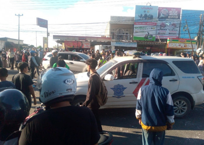 Kecelakaan Maut di Jaluko, Pelajar Tewas Usai Tabrak Truk