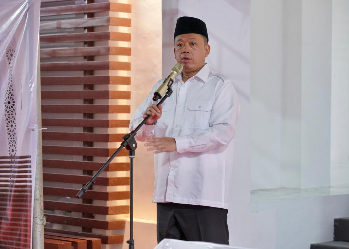 Percepat Sertipikasi Tanah Wakaf, Menteri ATR/Kepala BPN Serahkan 33 Sertipikat untuk Rumah Ibadah di Sulteng