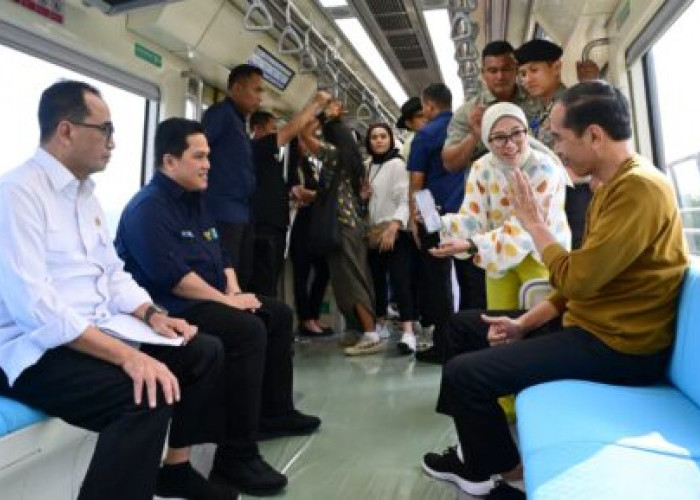 Saat Presiden Jokowi Jajal LRT Jabodebek
