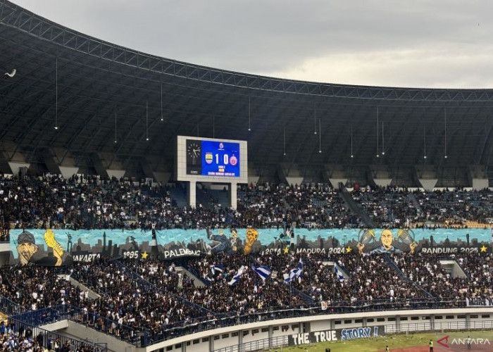 Kalahkan Persija 1-0, Persib Bandung Juara Paruh Musim