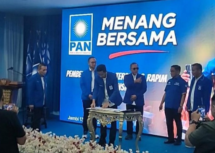 Afuan Yuza Putra Wakili 68 Caleg PAN Jambi Tekan Fakta Integritas 