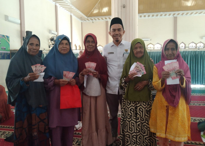 Baznas Batang Hari Salurkan Dana Zakat Rp2,2 Miliar ke 4.243 Mustahik, Iskandar : Dari Umat untuk Masyarakat