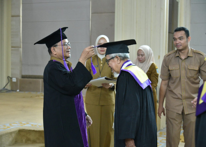 Lansia Bahagia, Rakyat Sejahtera: Wali Kota Jambi Resmikan Wisuda Sekolah Selantang