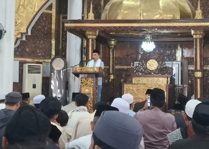 Gubernur Al Haris: Idul Adha Momentum Menumbuhkan Semangat Pengorbanan dan Kasih Sayang