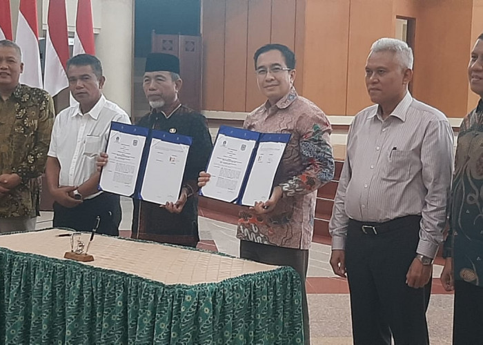 Bupati Merangin Teken MoU dengan UT