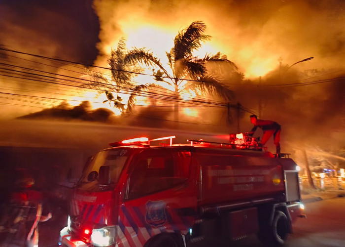 Empat Bangunan Terbakar, Bupati Tanjabbar Ingatkan Masyarakat untuk Waspada 