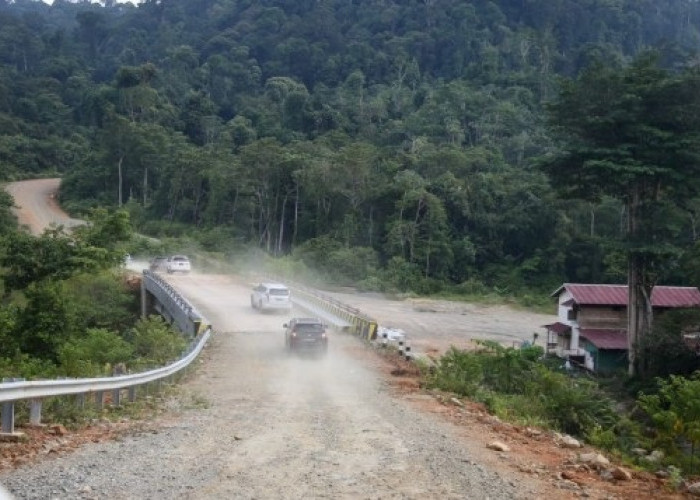  Akhir 2024, Jalan Perbatasan Kalimantan Barat Hingga Kalimantan Timur Sepanjang 608 Km Selesai