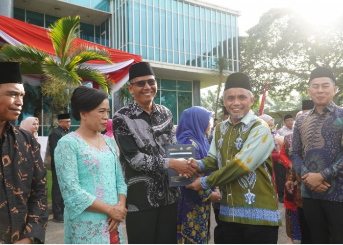 Kado Kemerdekaan, PalmCo Apresiasi Loyalitas 4.275 Karyawan