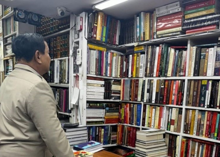 Mampir di Toko Buku Langganan di India, Presiden Prabowo Borong Buku 