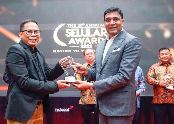 Bawa Indosat Bertumbuh untuk Memberdayakan Indonesia, Vikram Sinha Meraih CEO of The Year 2023
