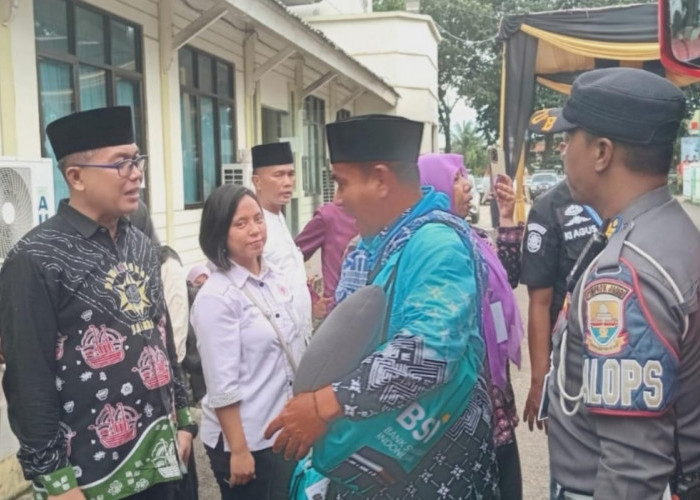 Bupati H M Syukur Serahkan CJH Merangin ke PPIH Provinsi Jambi
