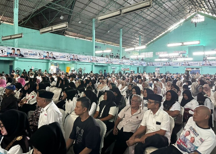 Berikan Dukungan Untuk Romi-Sudirman, Ribuan Warga Padati GOR Serunai Baru Kabupaten Bungo 