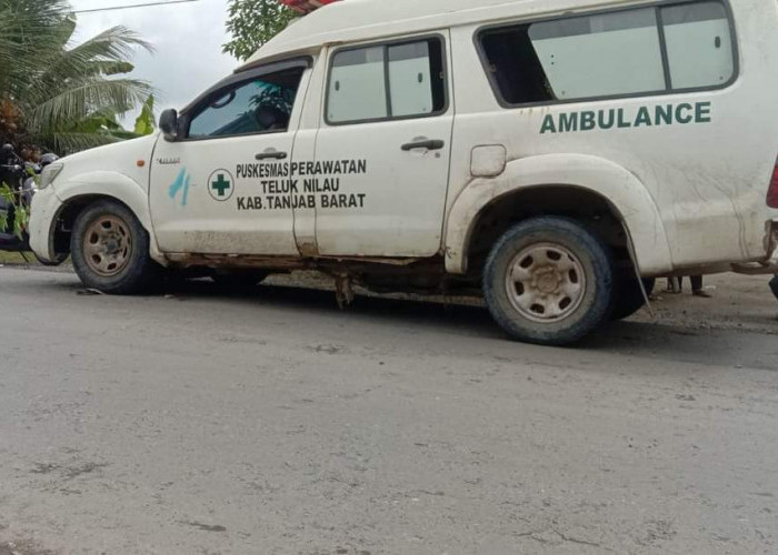 Dimakan Usia, Ambulance Puskesmas Pengabuan Rusak Saat bawa Pasien