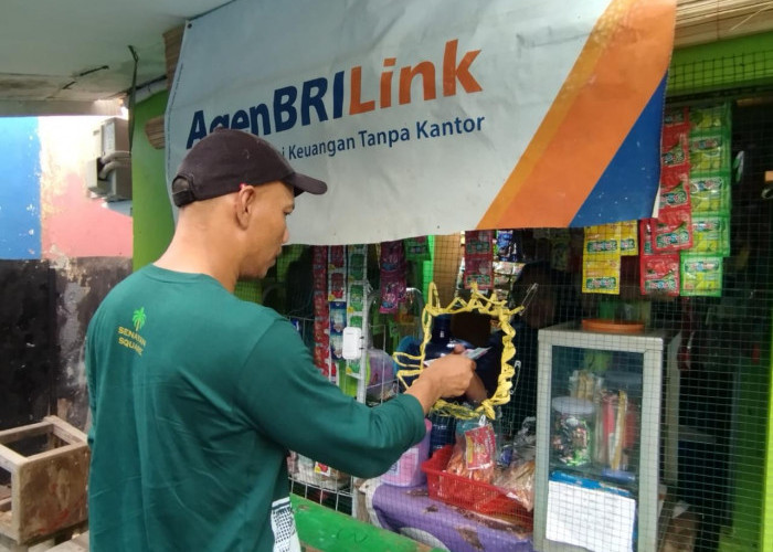 AgenBRILink di Tengah Kebun Kelapa Sawit Berhasil Dekatkan Layanan Perbankan Dengan Masyarakat