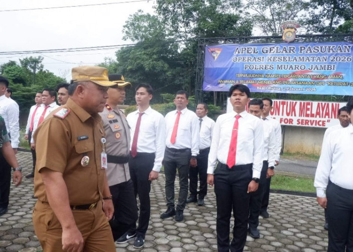 Sekda Muaro Jambi Jadi Inspektur Upacara Apel Gelar Pasukan Operasi Keselamatan 2026