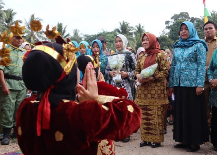 Tim Supervisi TP PKK Jambi Turun ke Desa Mudo, Warga Titip Salam Sayang ke Gubernur Jambi H Al Haris