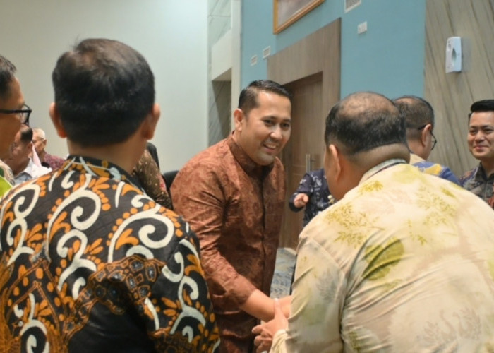 Tentukan Calon Komut, Bupati M. Syukur Hadiri RUPS Luar Biasa Bank 9 Jambi