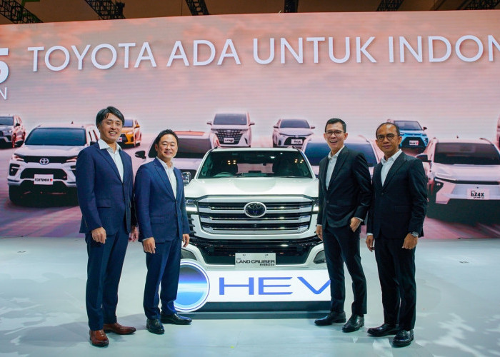  Tahun untuk Indonesia, Toyota Luncurkan Land Cruiser 300 Hybrid EV dan bZ4X Touring di GIIAS 2026
