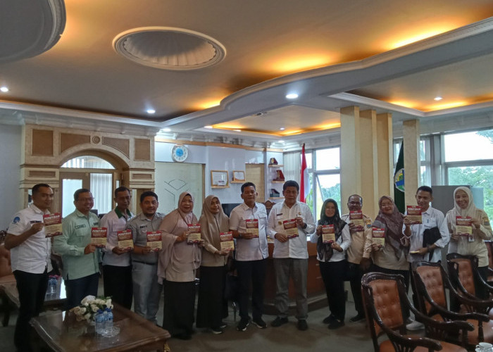 Tim Samsat Muara Bulian Sosialisasikan Program Relaksasi Pajak Kendaraan Bermotor di Kantor Bupati Batanghari