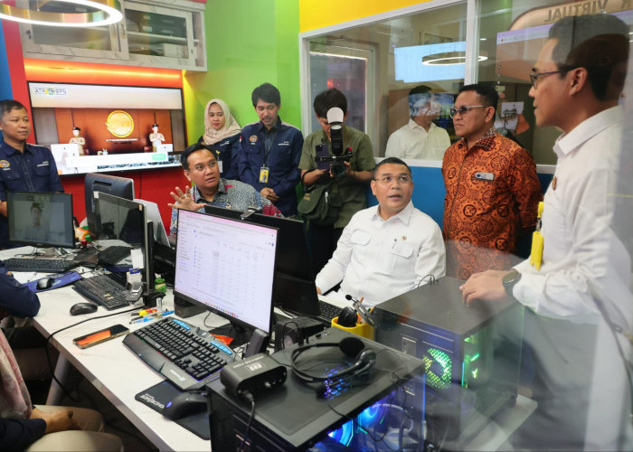 Wamen Ossy Tinjau Dua Inovasi Layanan Pertanahan Kantah Kota Tangerang