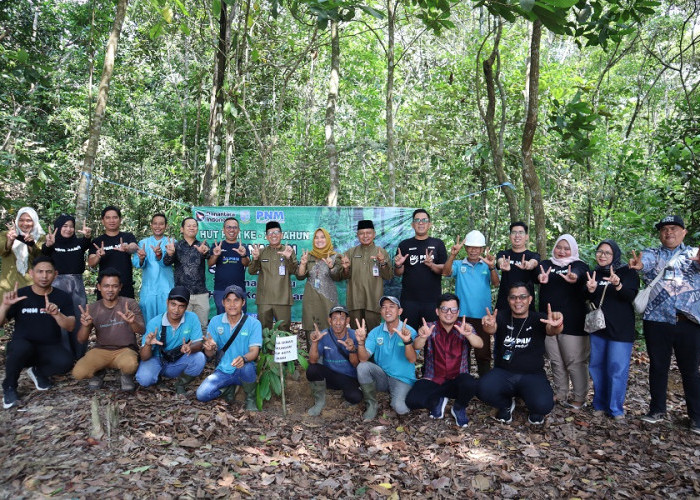 Dari Pakaian, Buku, hingga 29.000 Pohon: PNM Perluas Makna Pemberdayaan di Masyarakat Akar Rumput