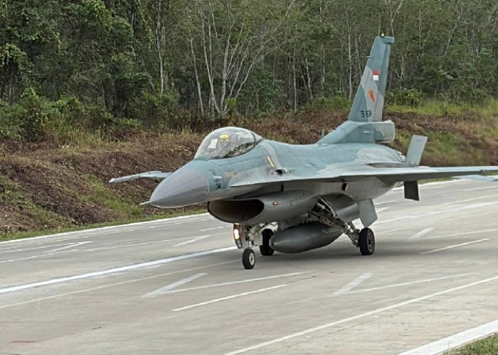 Jalan Tol Terpeka Catatkan Pendaratan Pesawat Tempur Pertama di Jalan Tol Indonesia