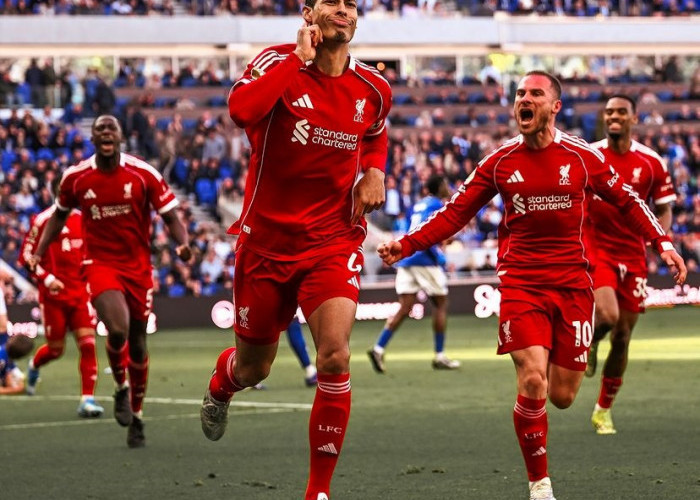 Derby Merseyside, Liverpool Jungkalkan Everton 2-1