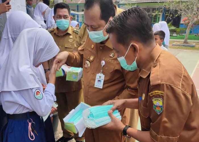 ISPU Berbahaya, Sekolah di Muaro Jambi Terapkan Belajar Daring