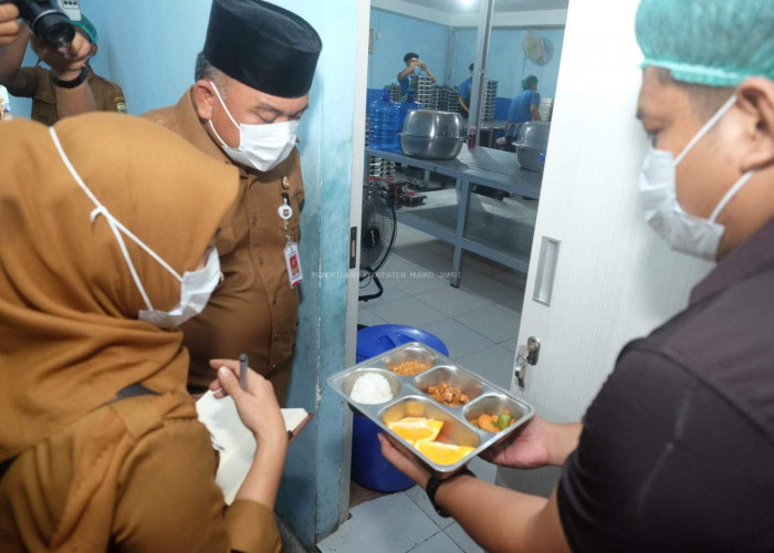 Sekda Budhi Hartono Sidak ke dapur Satuan Pelayanan Pemenuhan Gizi (SPPG) di 3 Kecamatan