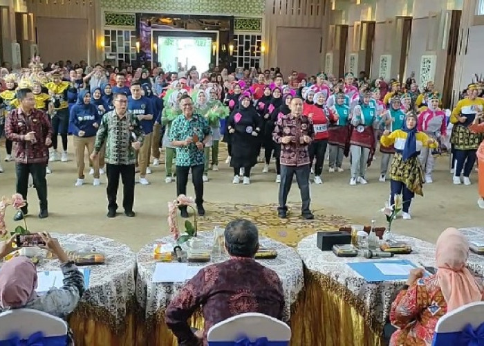 Peringati HUT ke-52 KORPRI, Pemerintah Kota Jambi Meriahkan Acara dengan Lomba Senam Antar OPD