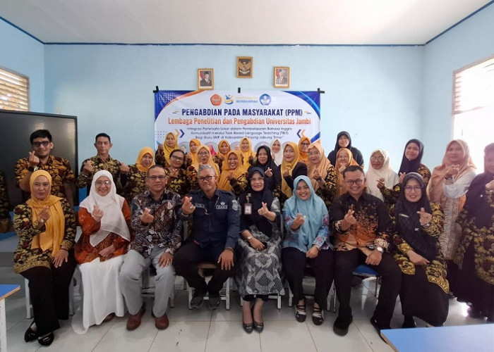 UNJA Latih Guru SMP Tanjabtim Terapkan TBLT dan Google Gemini