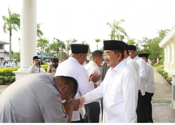 Bupati Anwar Sadat Pimpin Apel Gabungan Pasca Lebaran dan Halal Bihalal 1447 H