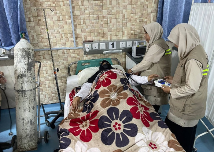 Kemenhaj Siagakan Layanan Kesehatan 24 Jam di Madinah, Jemaah Haji Diminta Jangan Takut Minum