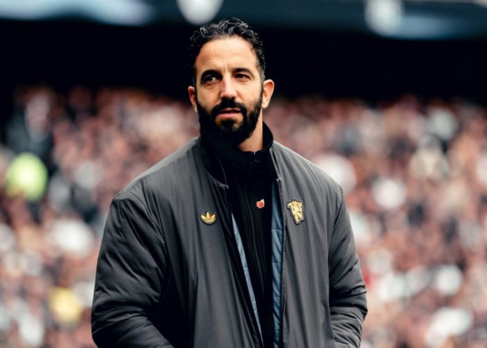 Manchester United Pecat Ruben Amorim