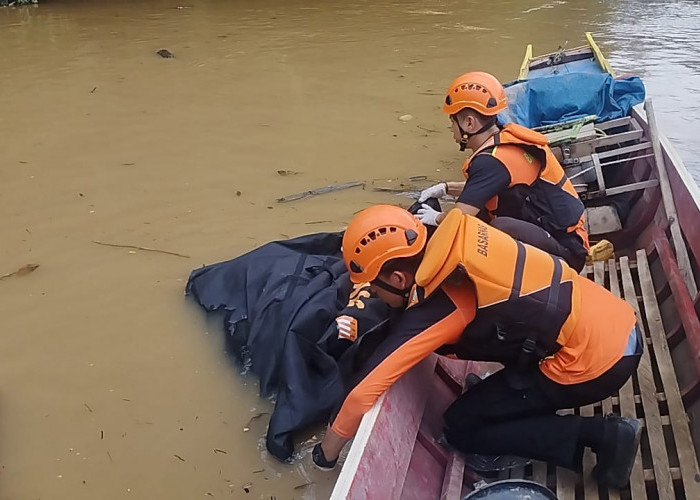 Hanyut Puluhan Kilometer, Dua Korban Mobil Masuk Jurang Ditemukan Meninggal
