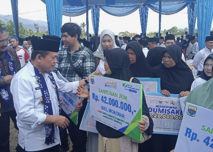 Santunan JKM Diserahkan Saat Launching Dumisake di Kerinci 