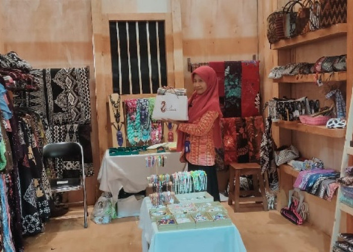 Manfaatkan KUR BRI, Zialova Batik Sukses Bertransformasi Jadi Produsen Fashion Lokal Favorit di Pekalongan